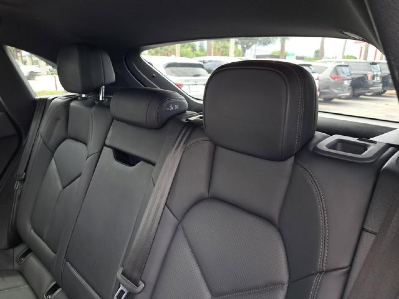 2021 Porsche Macan Miami FL