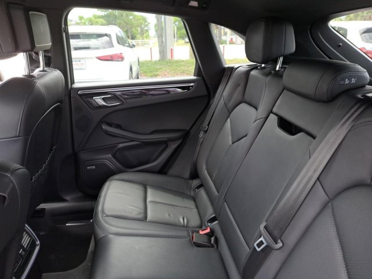 2021 Porsche Macan Miami FL