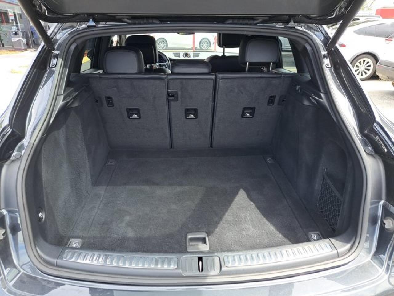2021 Porsche Macan Miami FL