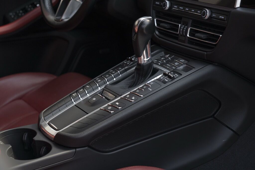 2021 Porsche Macan Miami FL