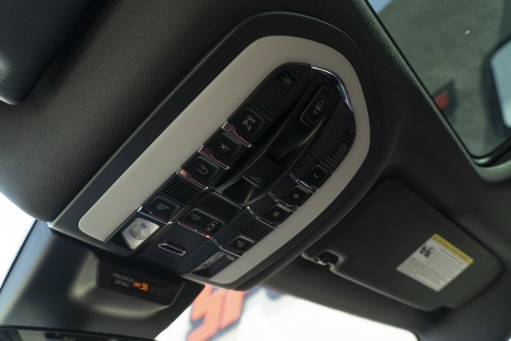 2021 Porsche Macan Miami FL