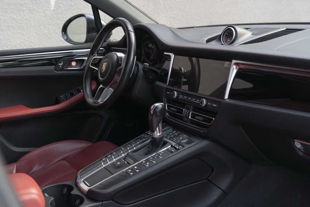 2021 Porsche Macan Miami FL