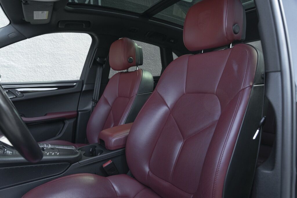 2021 Porsche Macan Miami FL
