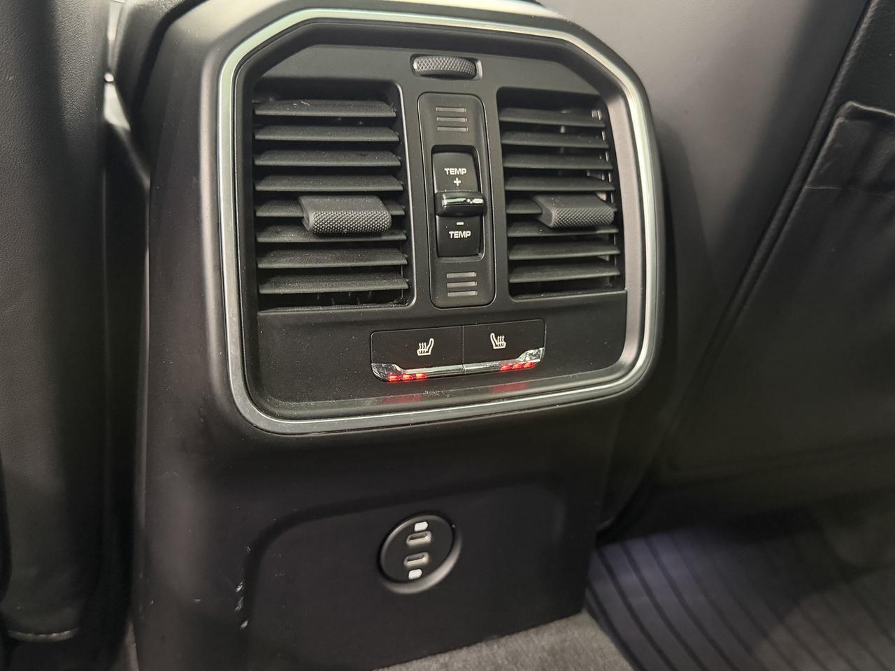 2021 Porsche Macan Newark DE