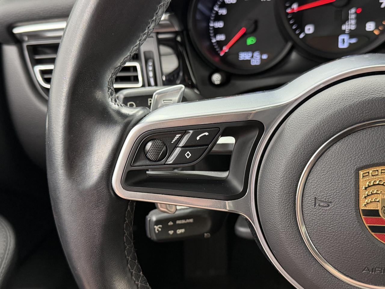 2021 Porsche Macan Newark DE
