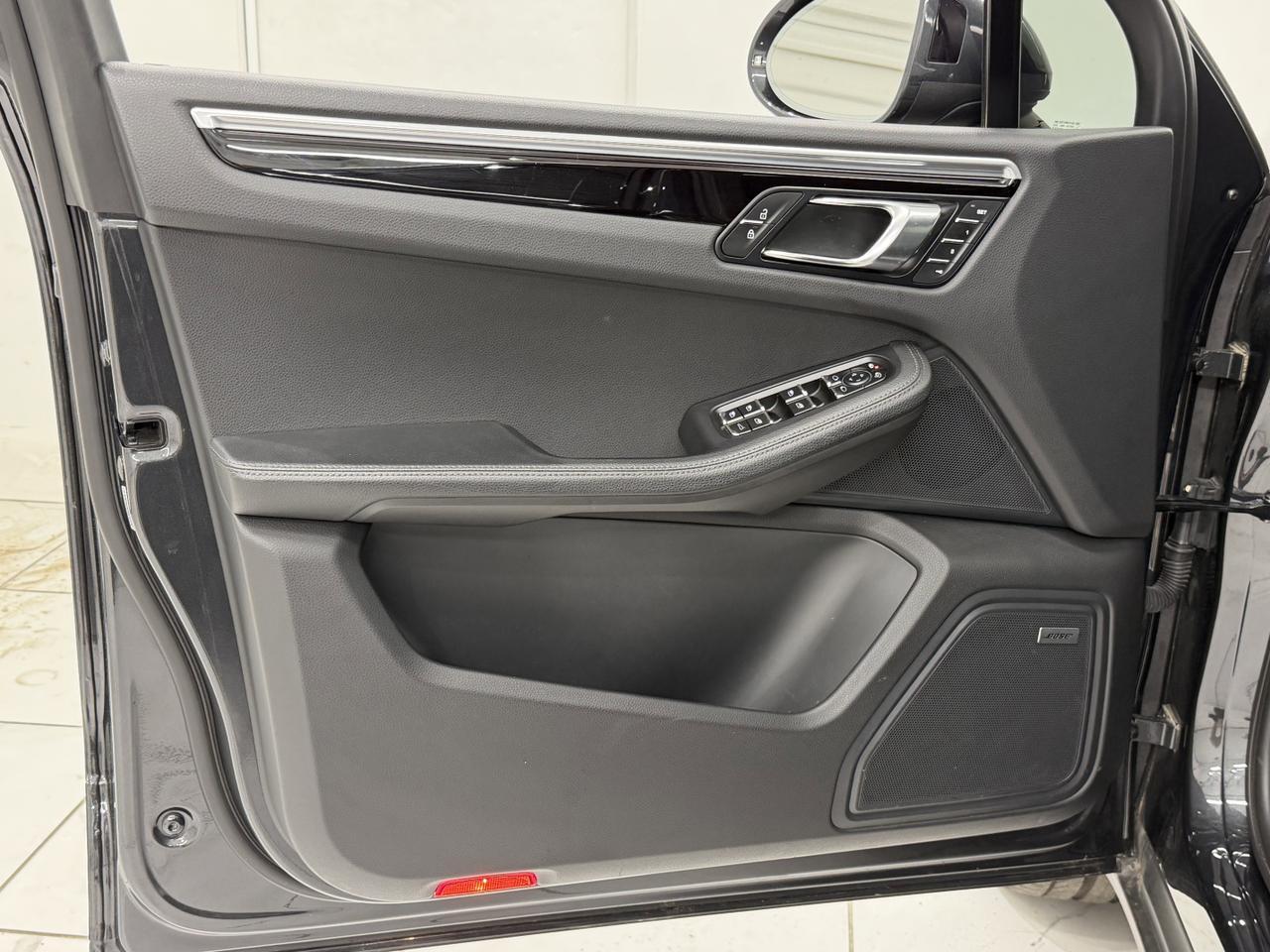 2021 Porsche Macan Newark DE