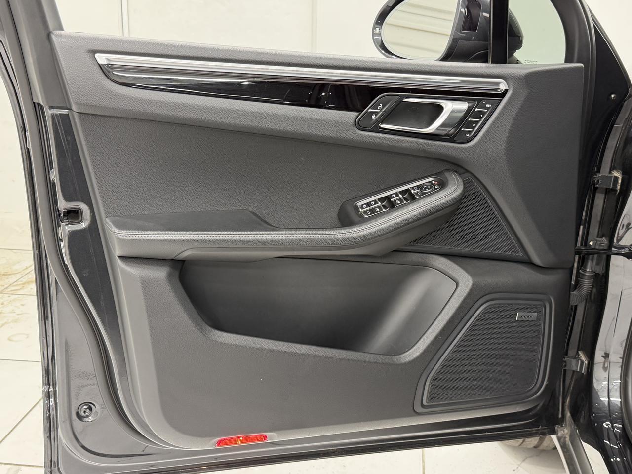 2021 Porsche Macan Newark DE