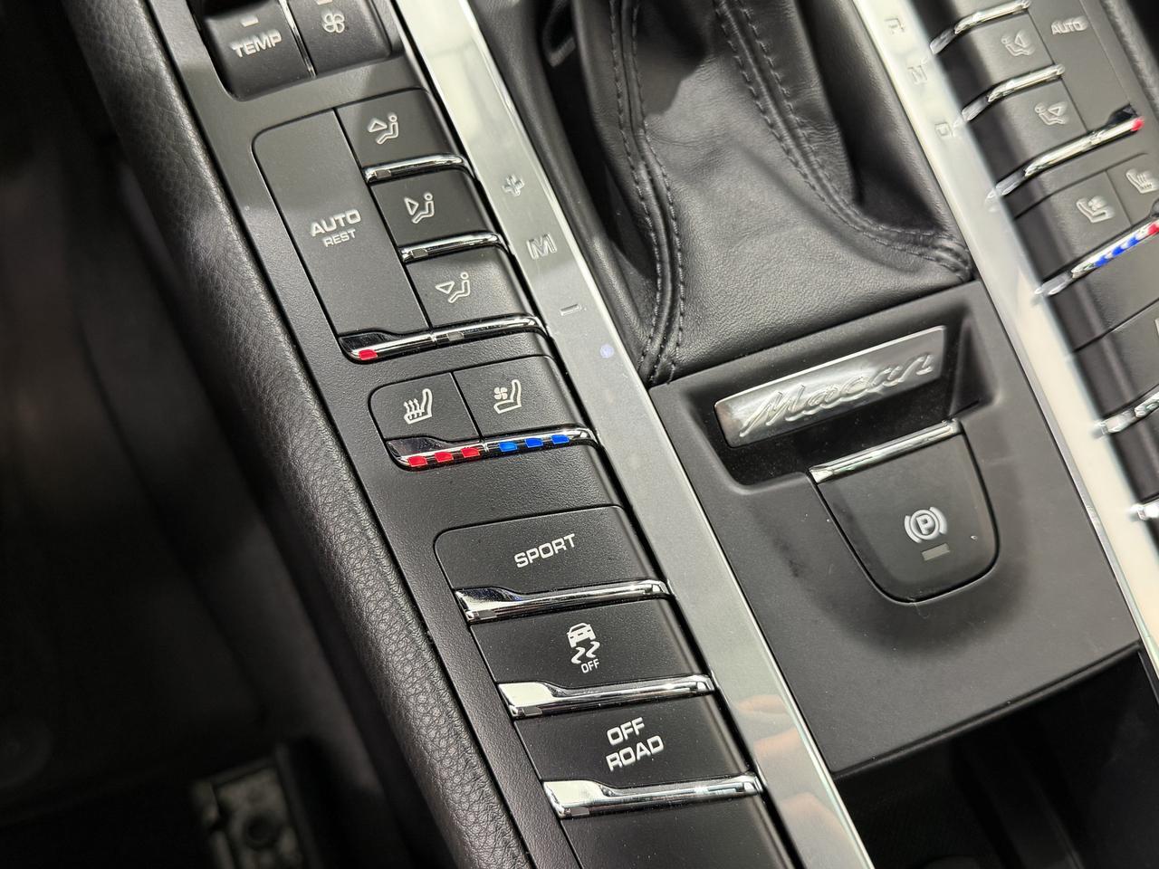 2021 Porsche Macan Newark DE
