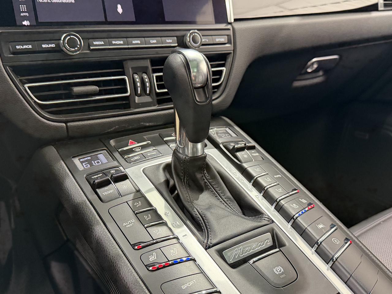 2021 Porsche Macan Newark DE