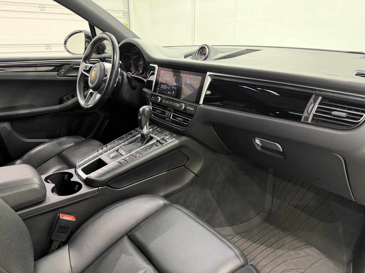 2021 Porsche Macan Newark DE