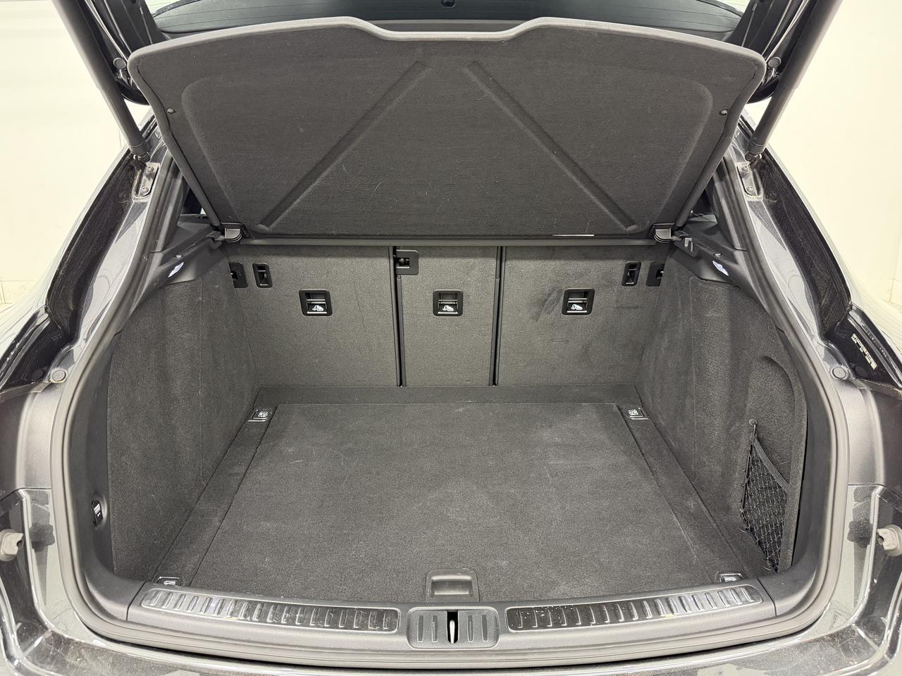 2021 Porsche Macan Newark DE