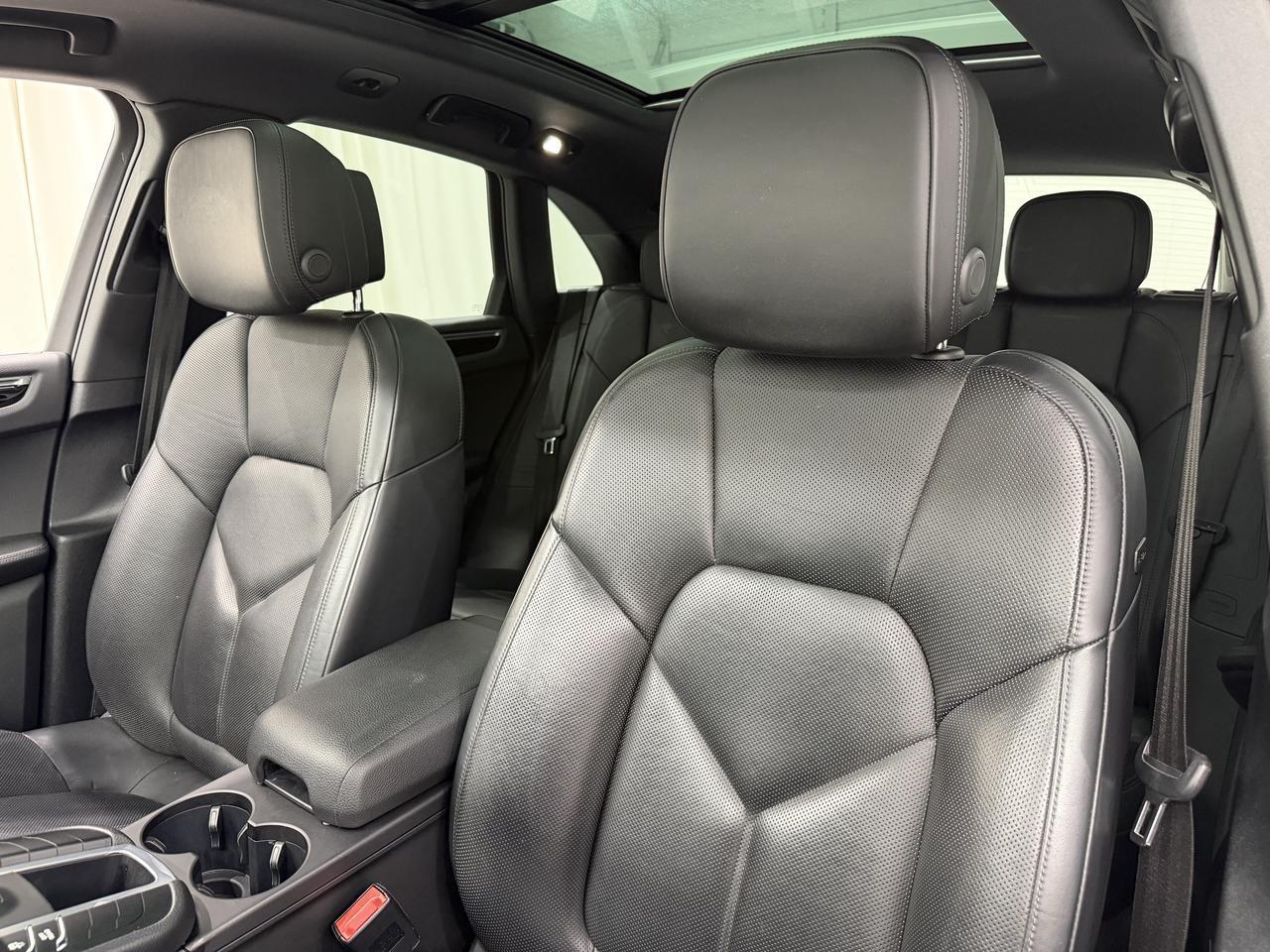 2021 Porsche Macan Newark DE