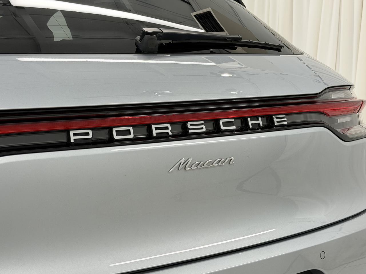2021 Porsche Macan Newark DE