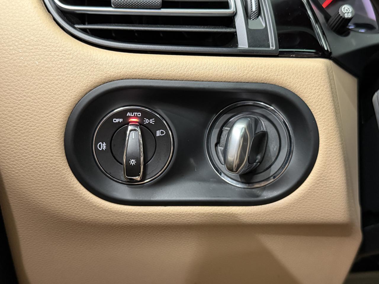 2021 Porsche Macan Newark DE