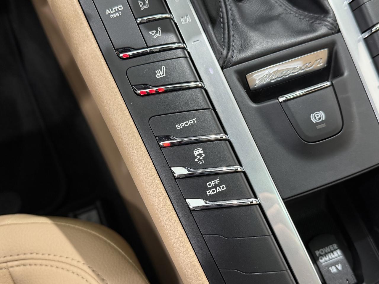 2021 Porsche Macan Newark DE