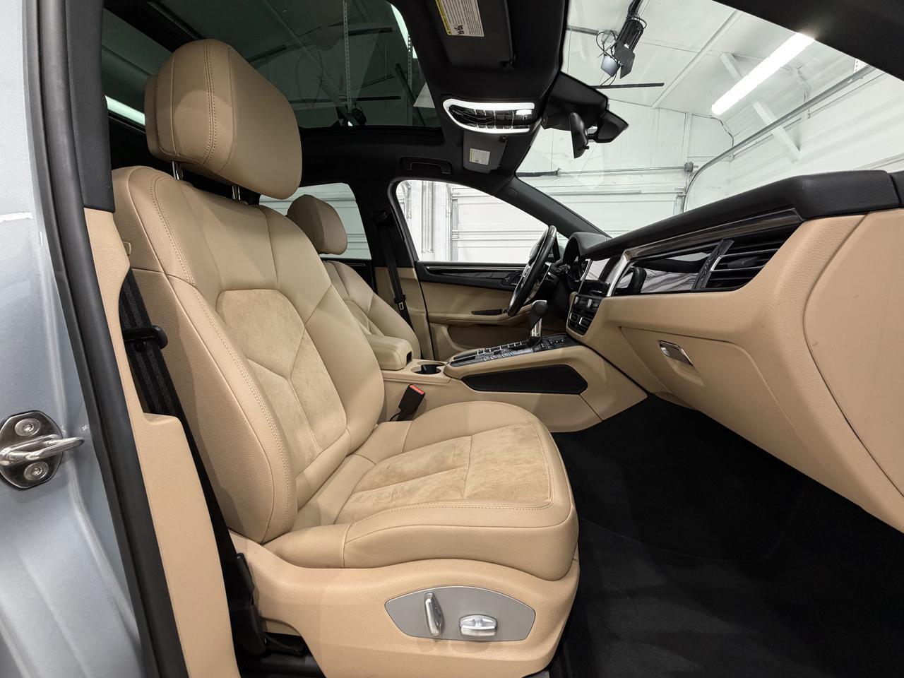 2021 Porsche Macan Newark DE
