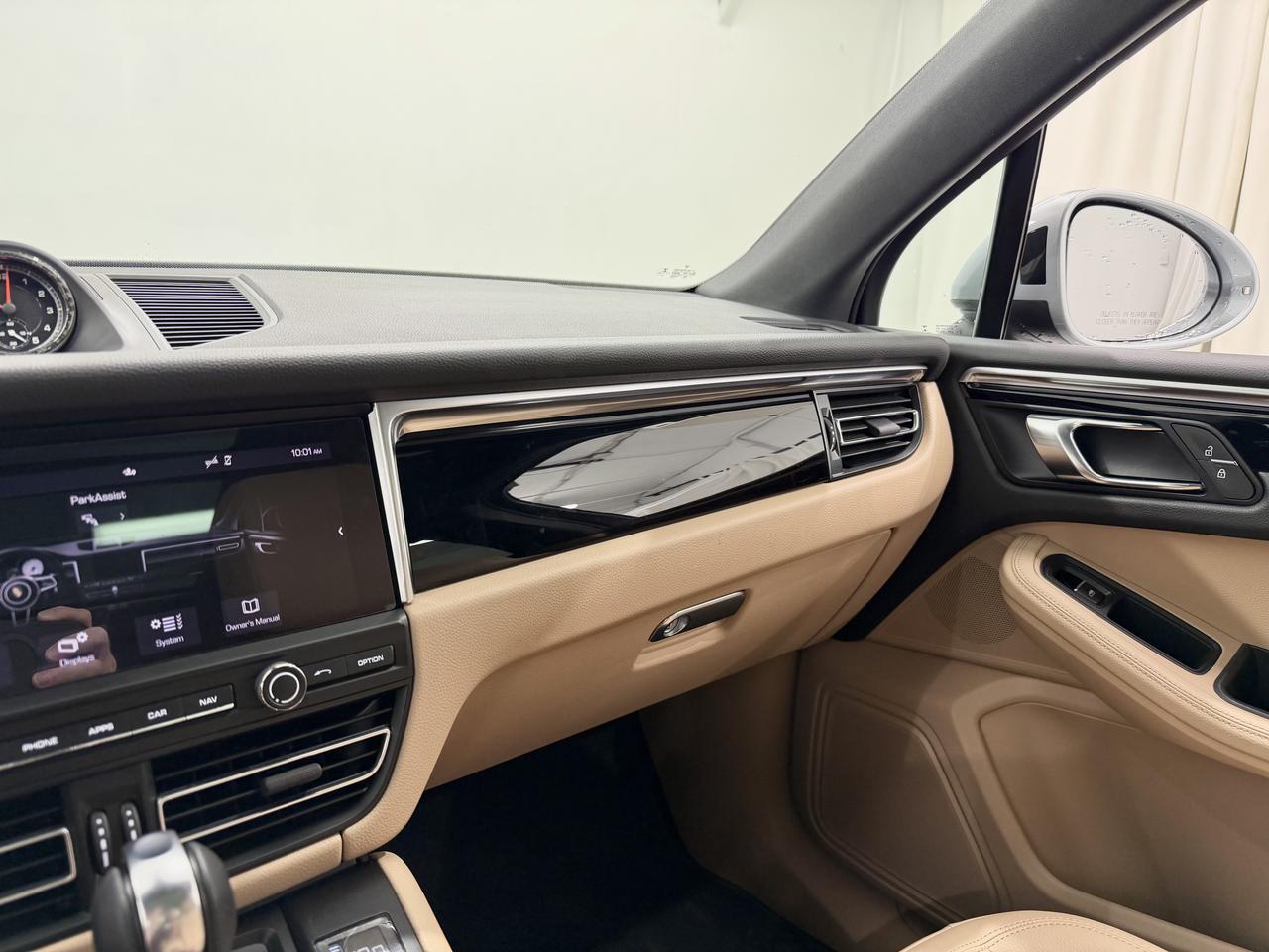 2021 Porsche Macan Newark DE