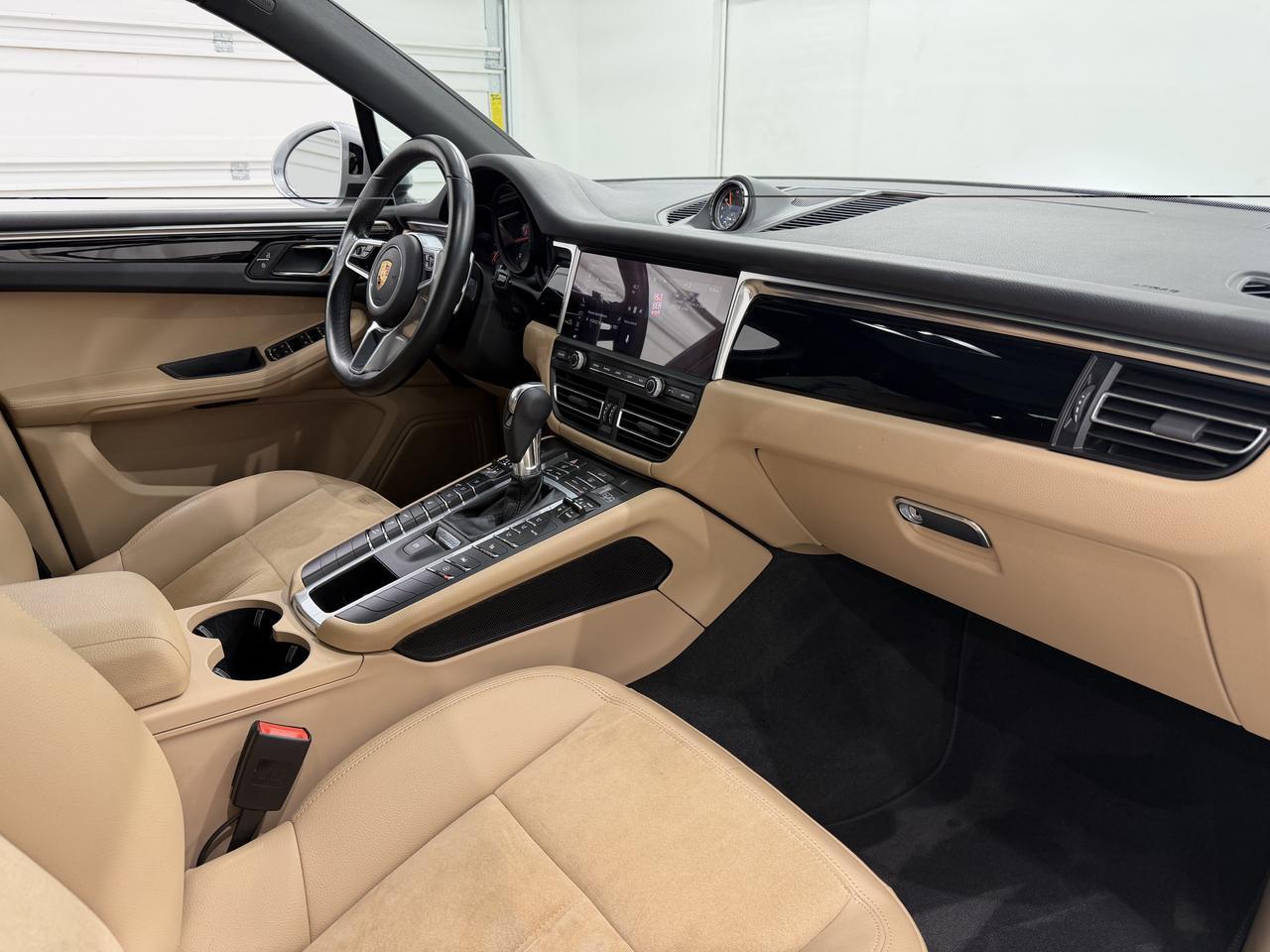 2021 Porsche Macan Newark DE