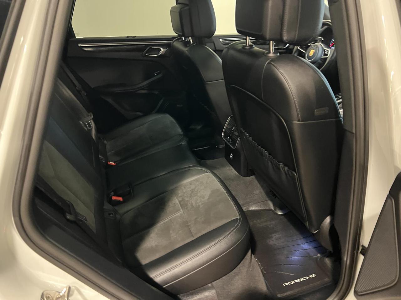 2021 Porsche Macan Parker CO