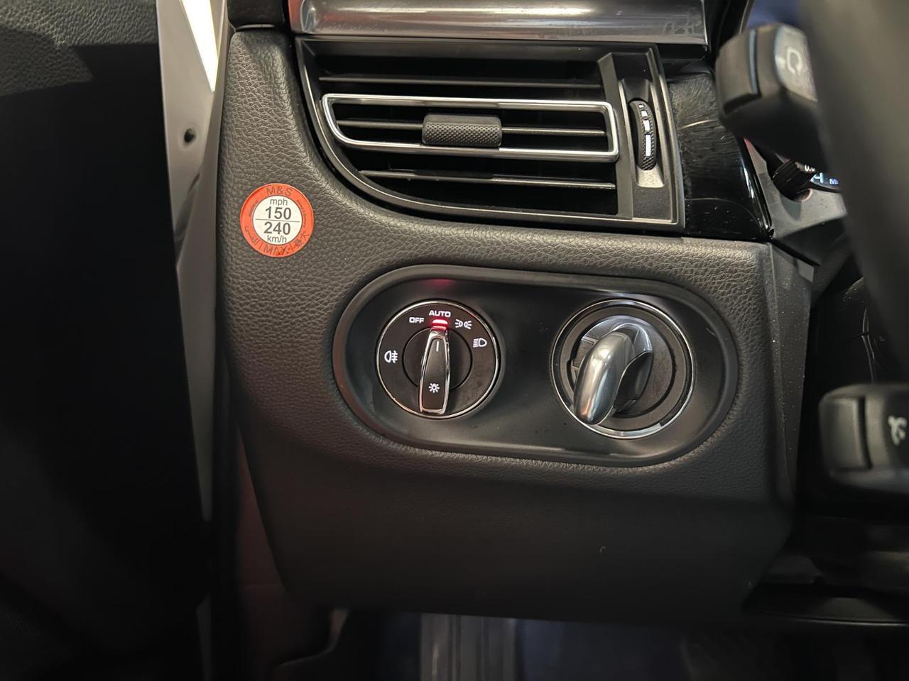 2021 Porsche Macan Parker CO