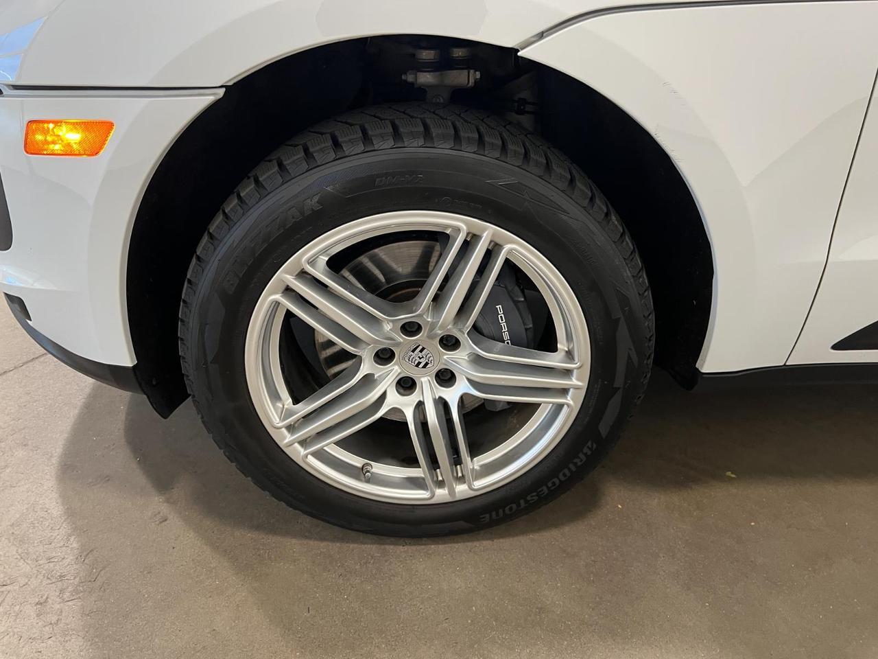 2021 Porsche Macan Parker CO