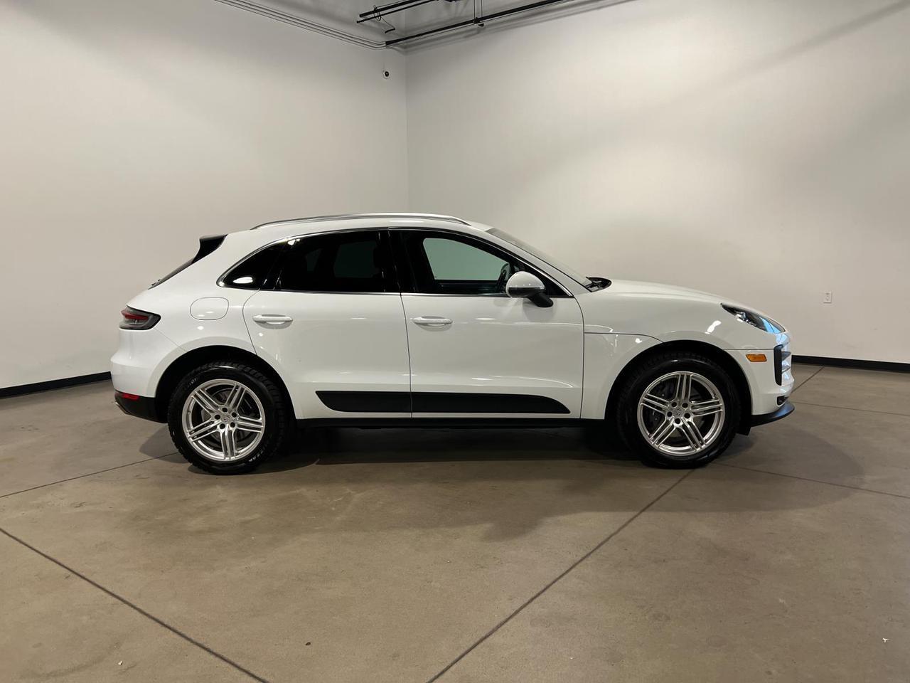 2021 Porsche Macan Parker CO