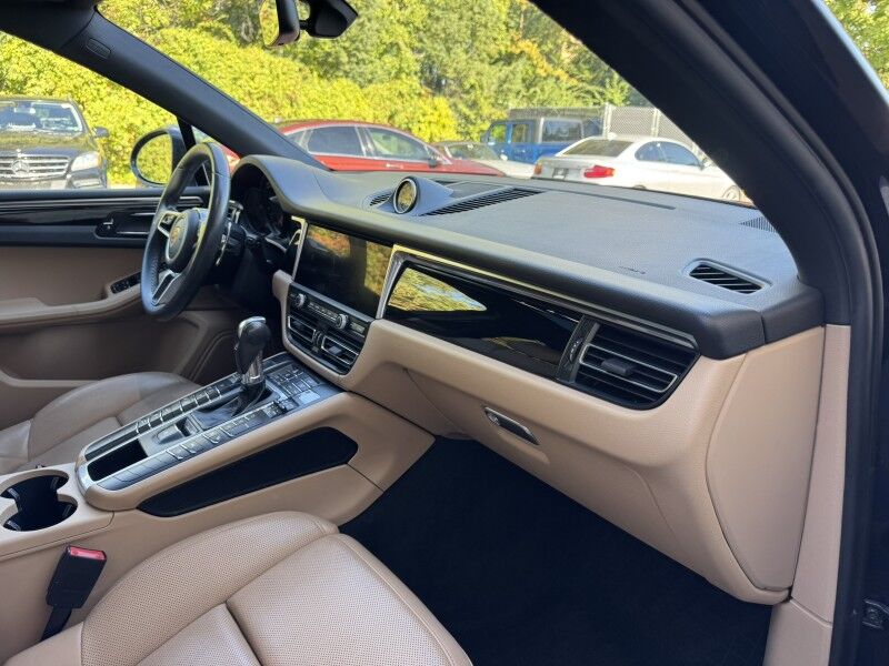 2021 Porsche Macan Willow Grove PA