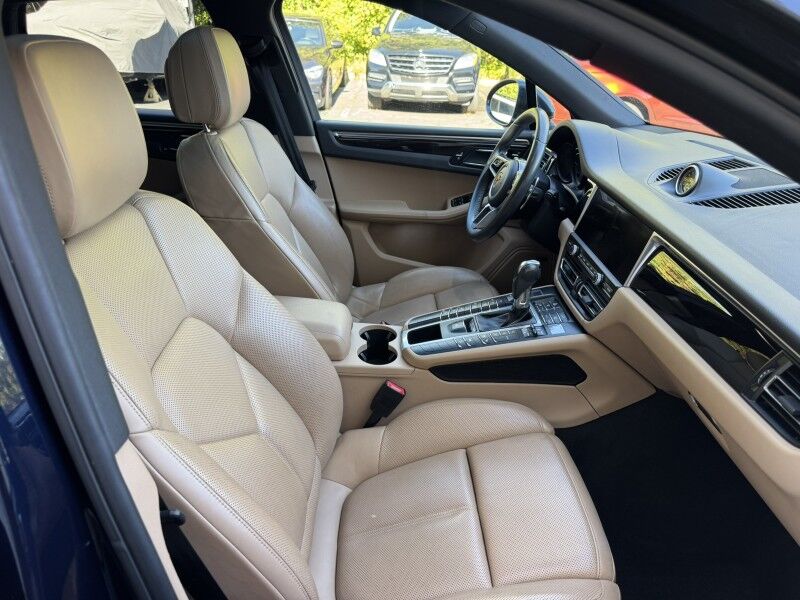 2021 Porsche Macan Willow Grove PA