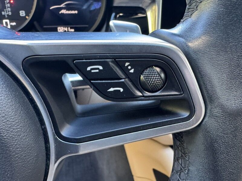 2021 Porsche Macan Willow Grove PA