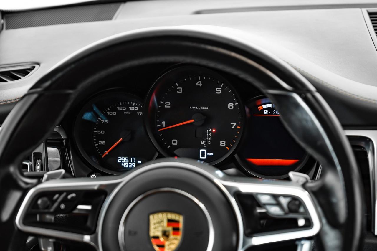 2021 Porsche Macan AWD NAVIGATION PANORAMA LEATHER SEATS REAR CAMERA BLUETOOTH PADDLE SHIFTERS Carrollton TX