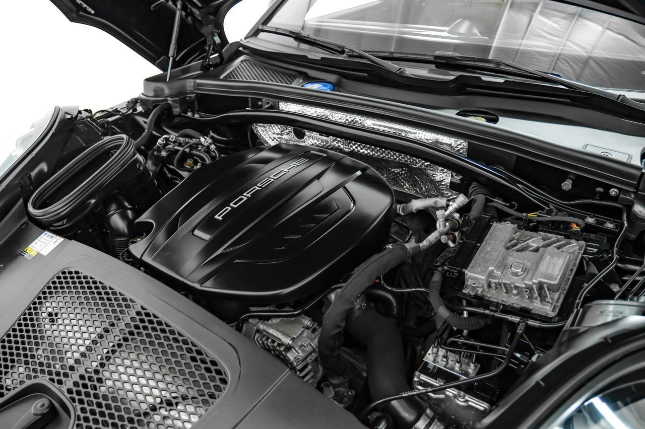 2021 Porsche Macan AWD NAVIGATION PANORAMA LEATHER SEATS REAR CAMERA BLUETOOTH PADDLE SHIFTERS Carrollton TX