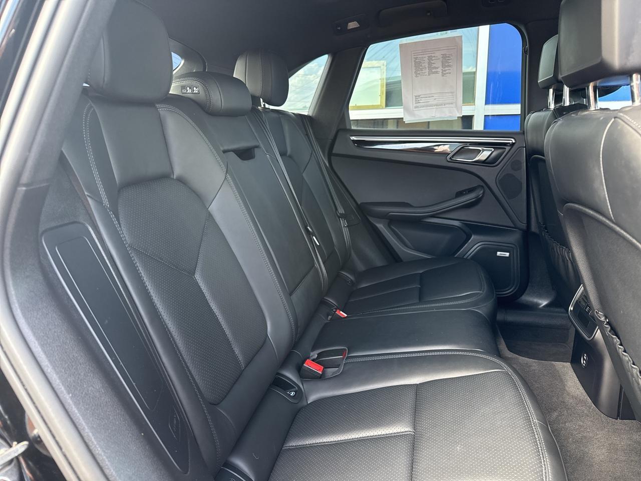 2021 Porsche Macan Base Bend OR