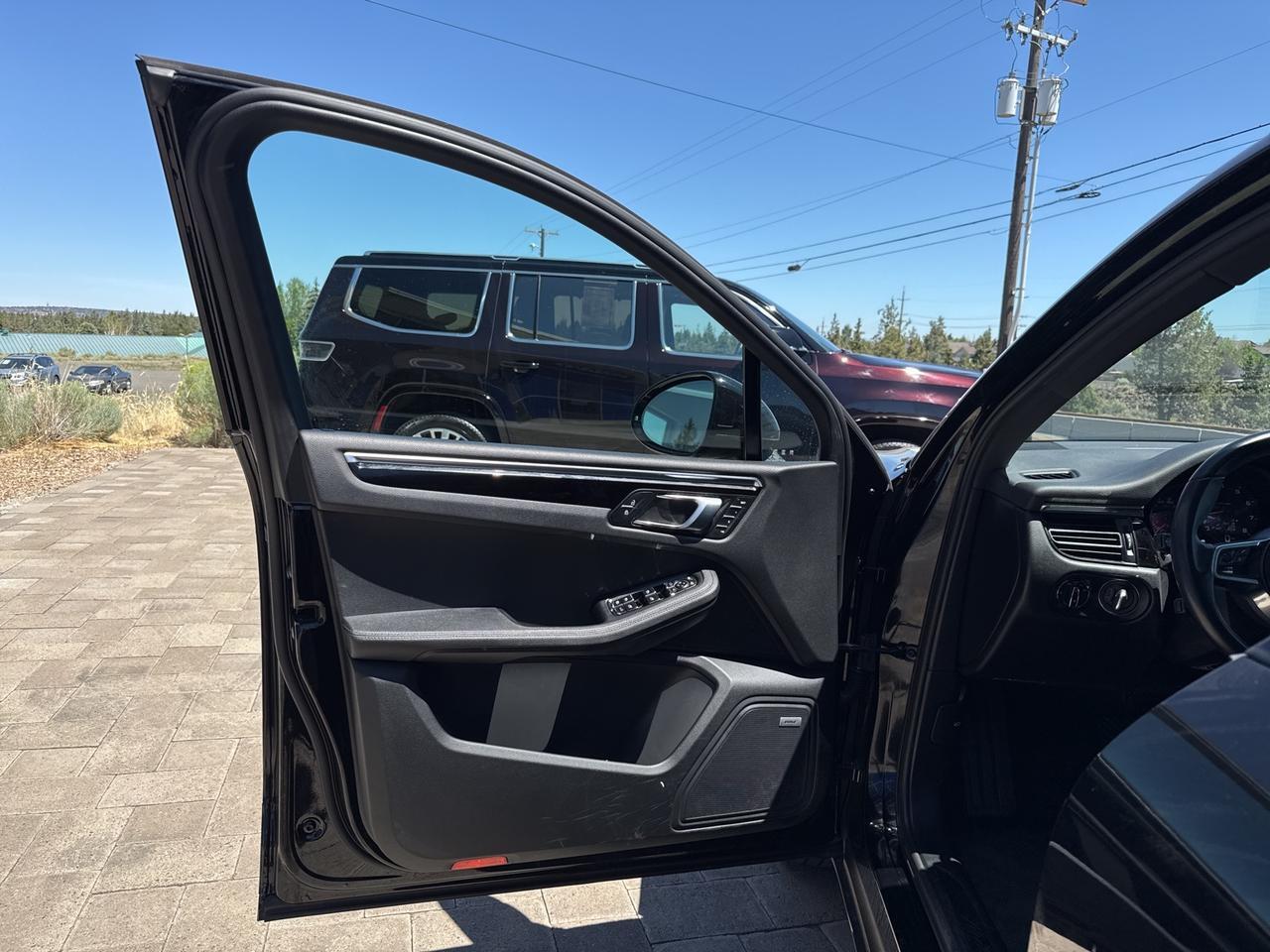 2021 Porsche Macan Base Bend OR