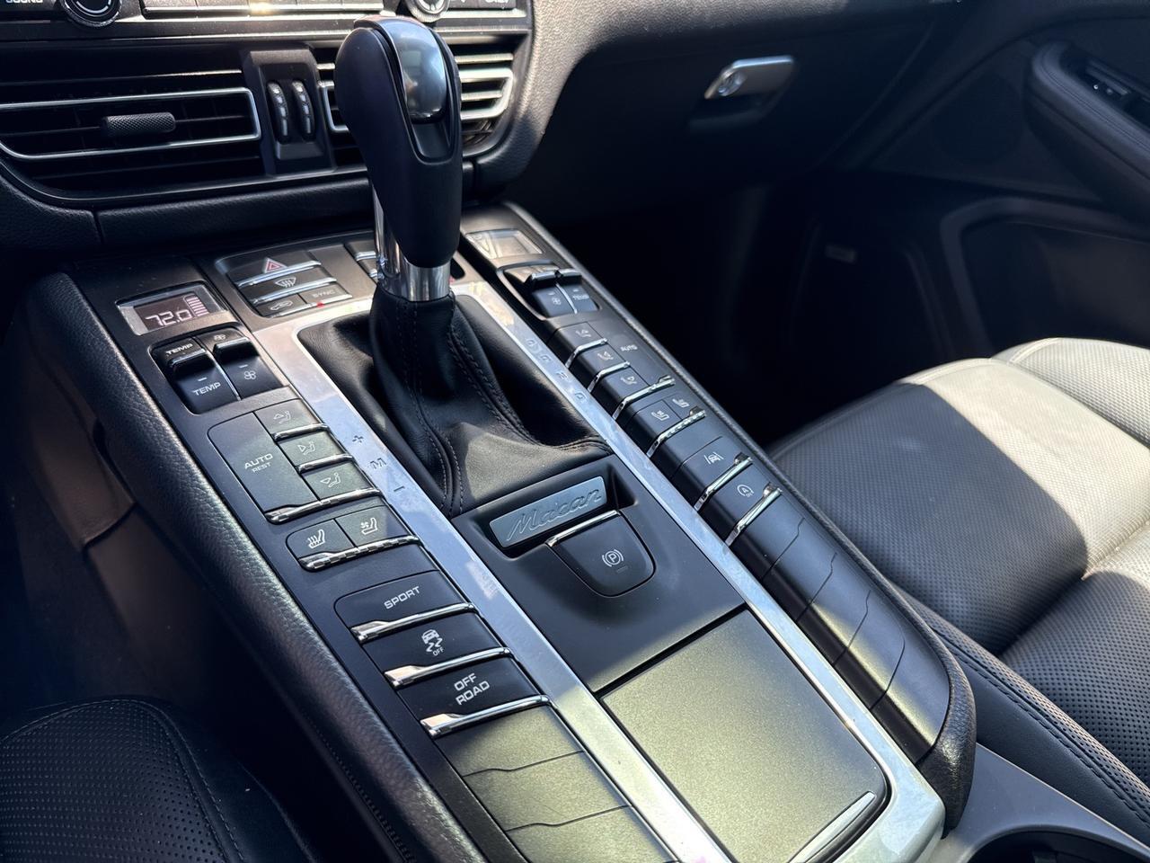 2021 Porsche Macan Base Bend OR