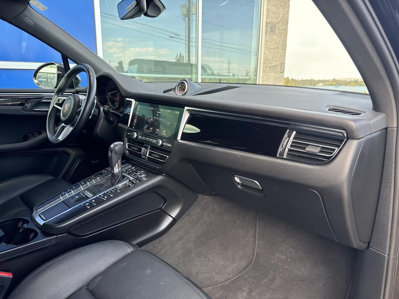 2021 Porsche Macan Base Bend OR