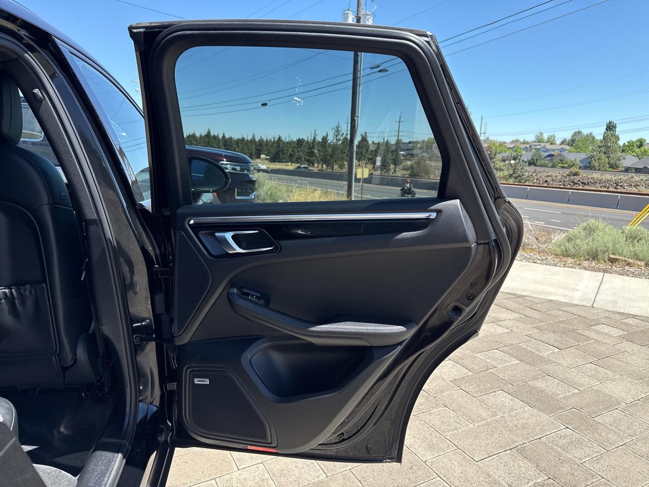2021 Porsche Macan Base Bend OR