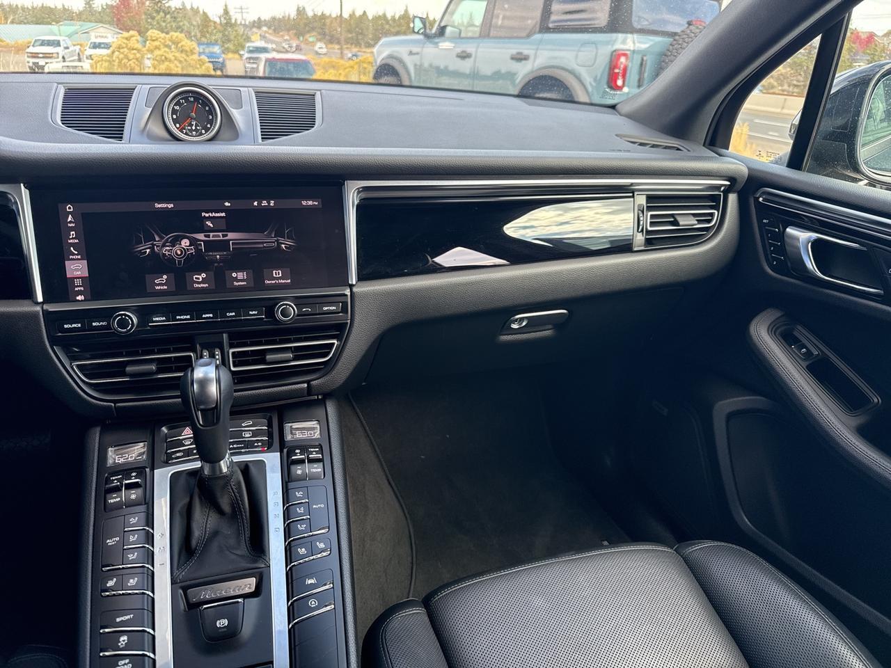 2021 Porsche Macan Base Bend OR
