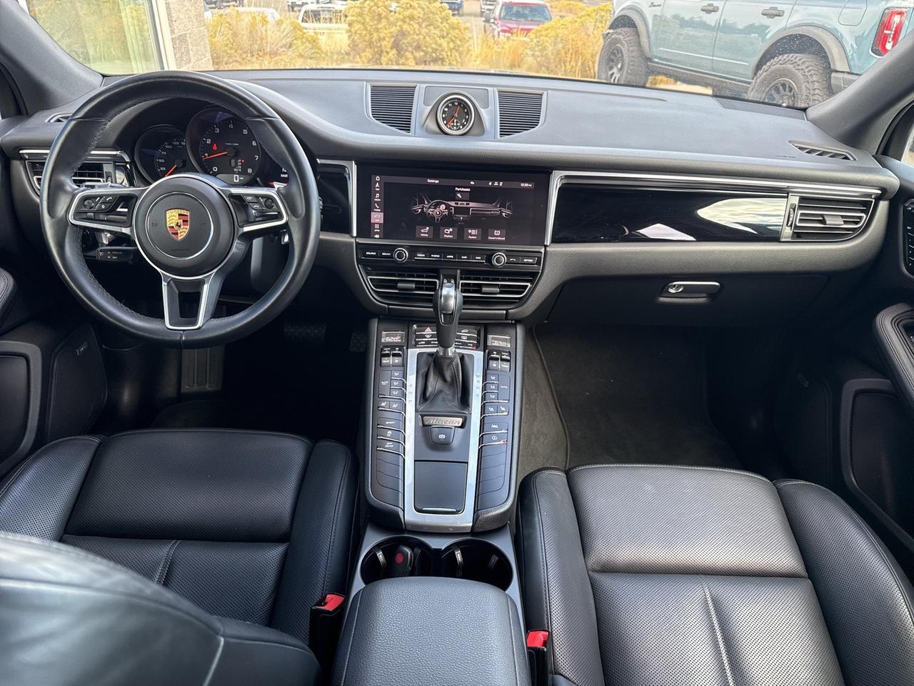 2021 Porsche Macan Base Bend OR
