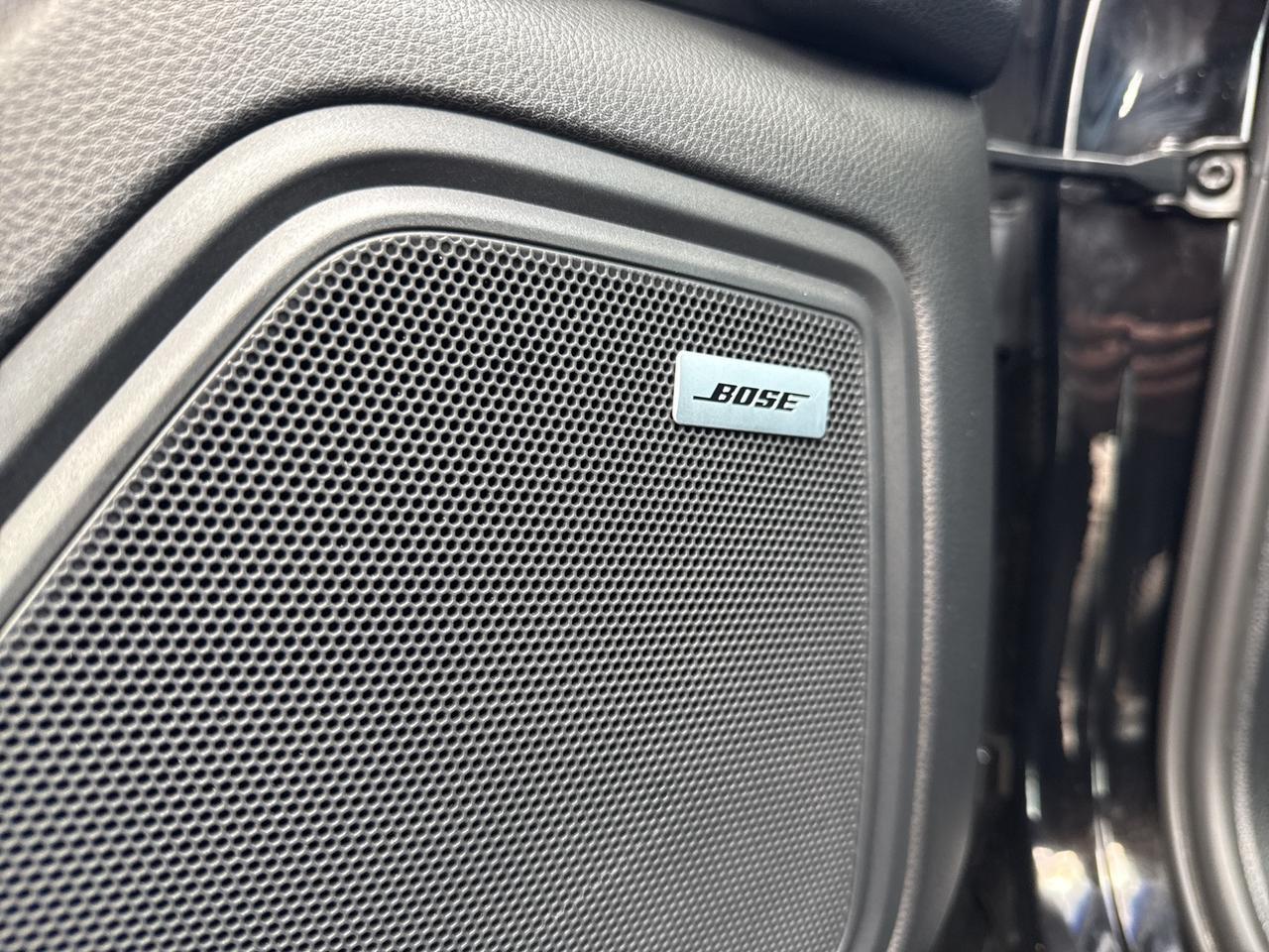 2021 Porsche Macan Base Bend OR