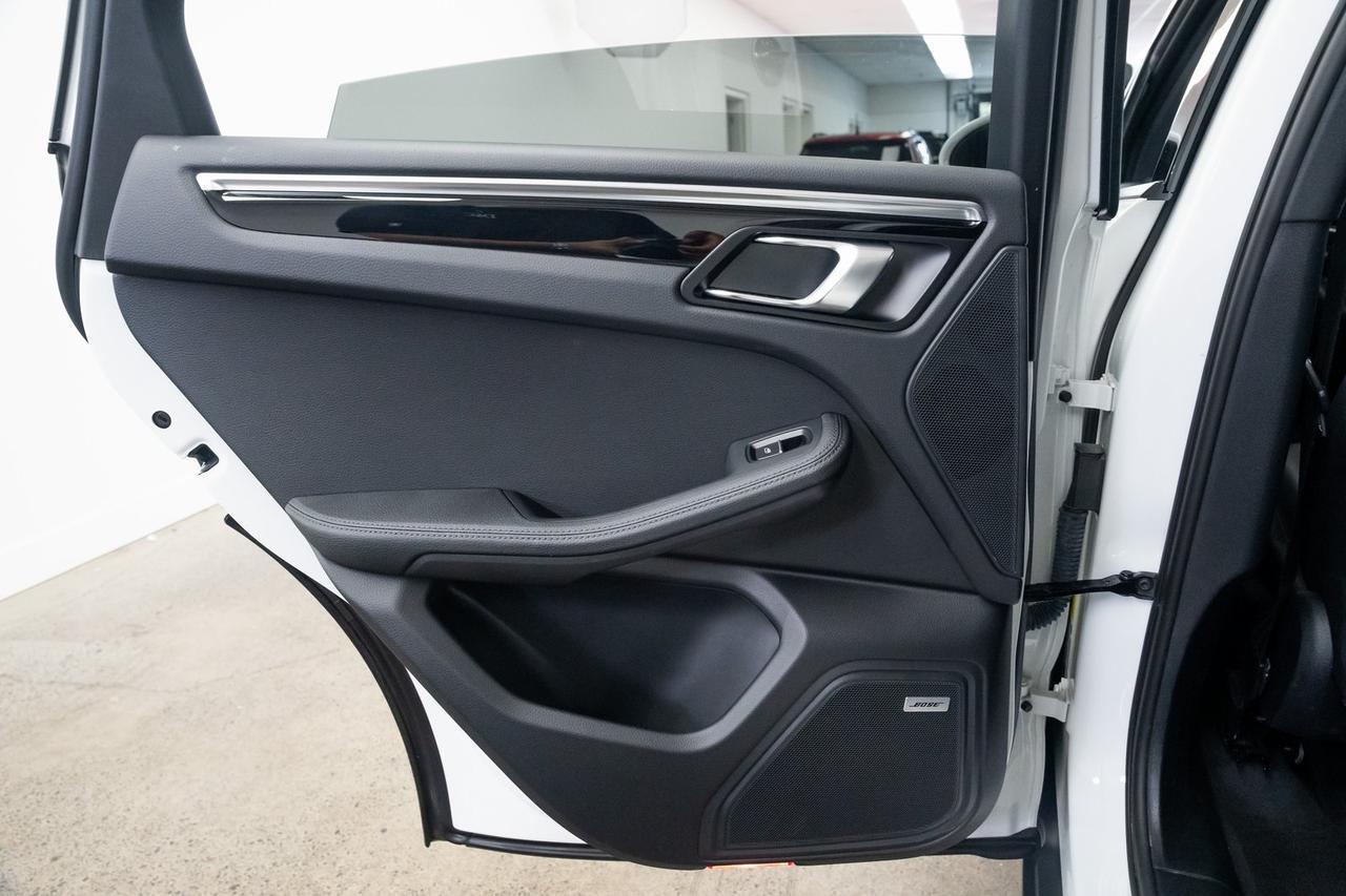 2021 Porsche Macan Base Vented Seats Premium Package BOSE Audio Portland OR