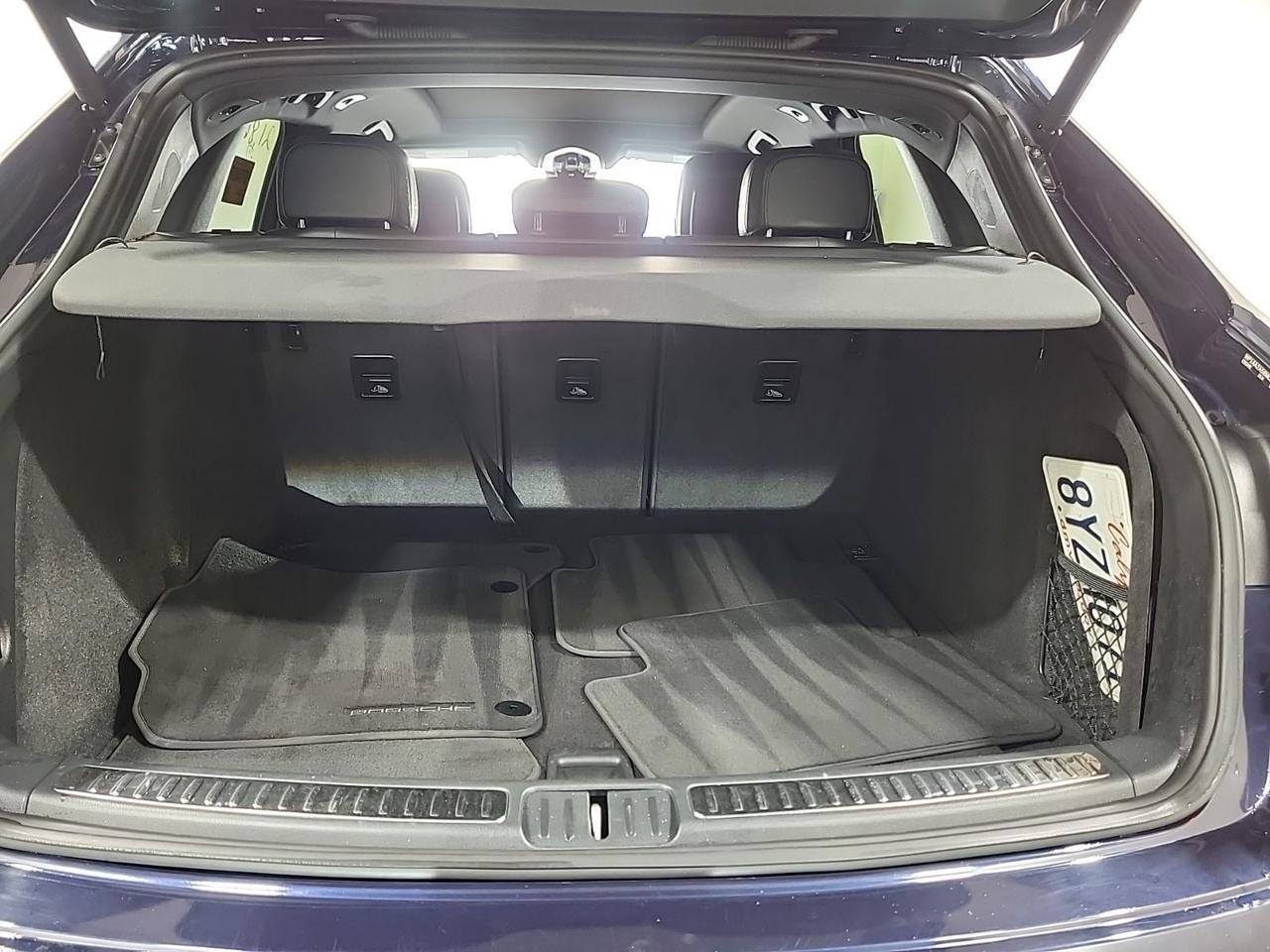 2021 Porsche Macan Panoramic Roof Bose Sound Portland OR