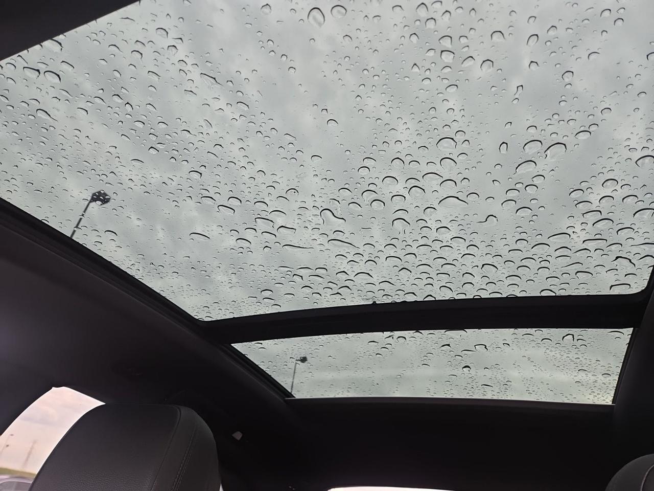 2021 Porsche Macan Panoramic Roof Bose Sound Portland OR