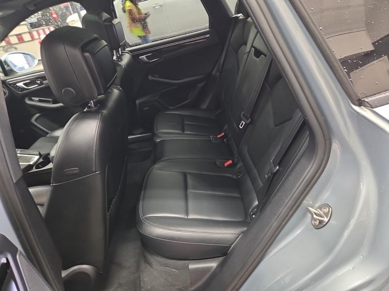 2021 Porsche Macan Panoramic Roof Heated Seats Portland OR