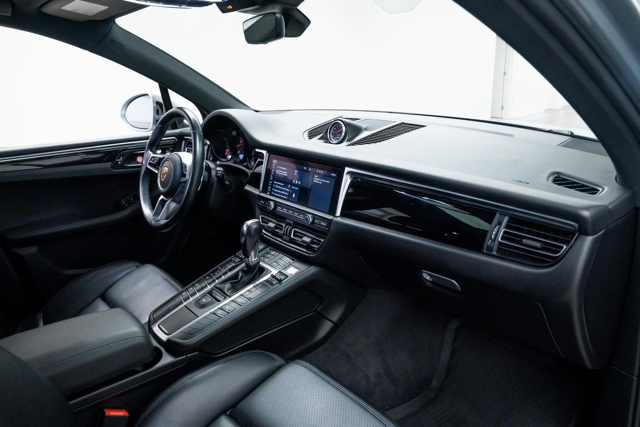 2021 Porsche Macan Panoramic Roof Heated Seats Portland OR