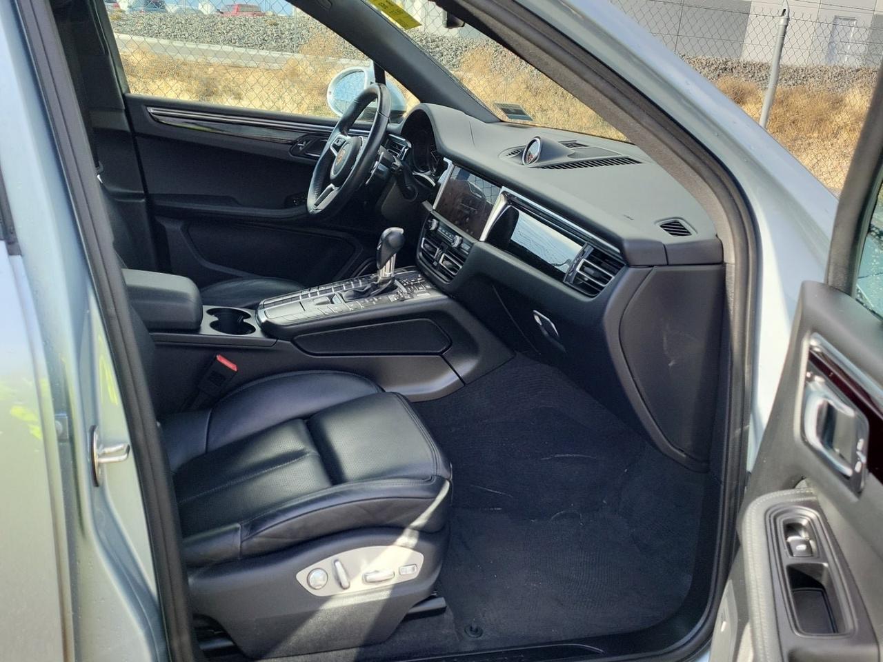 2021 Porsche Macan Panoramic Roof Heated Seats Portland OR