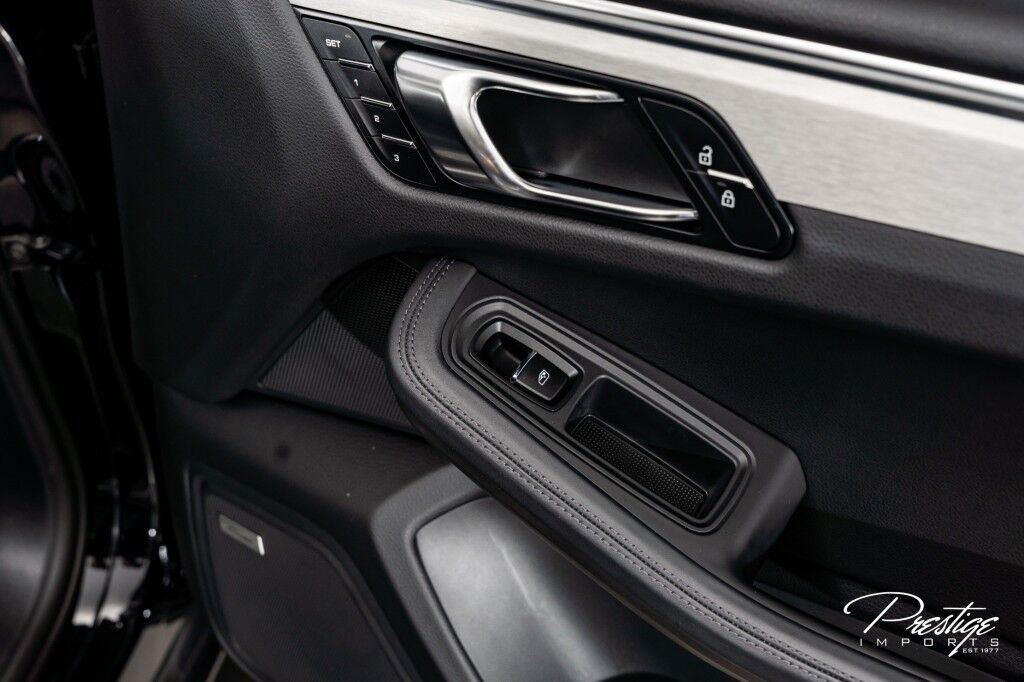 2021 Porsche Macan S North Miami Beach FL