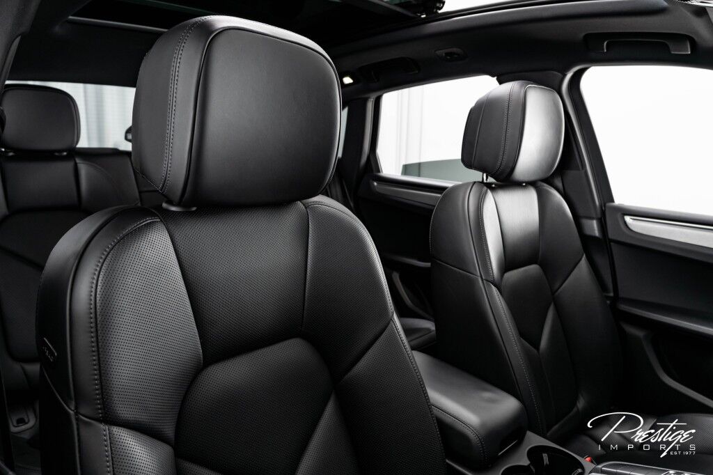 2021 Porsche Macan S North Miami Beach FL