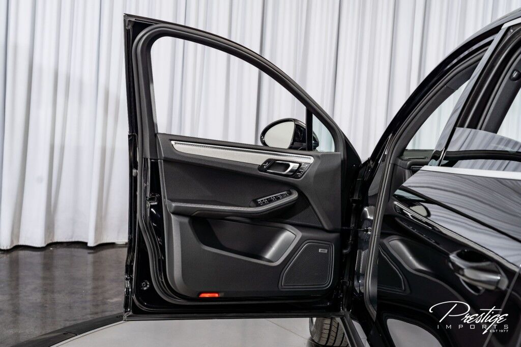 2021 Porsche Macan S North Miami Beach FL