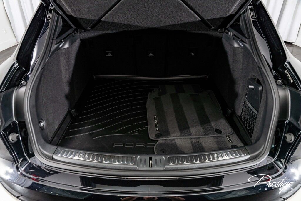 2021 Porsche Macan S North Miami Beach FL