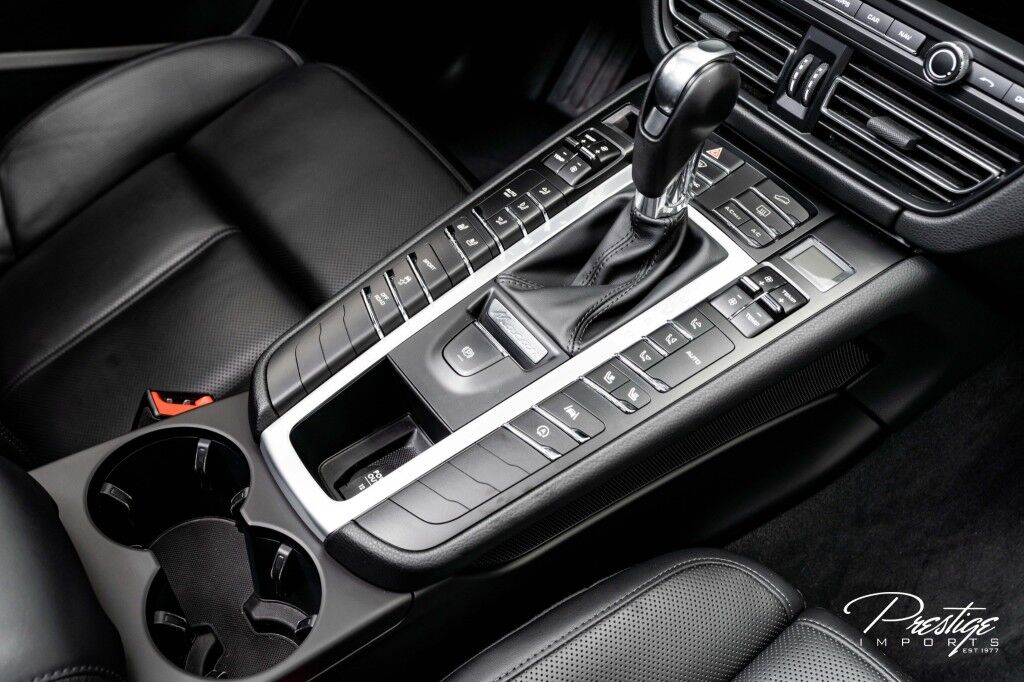 2021 Porsche Macan S North Miami Beach FL